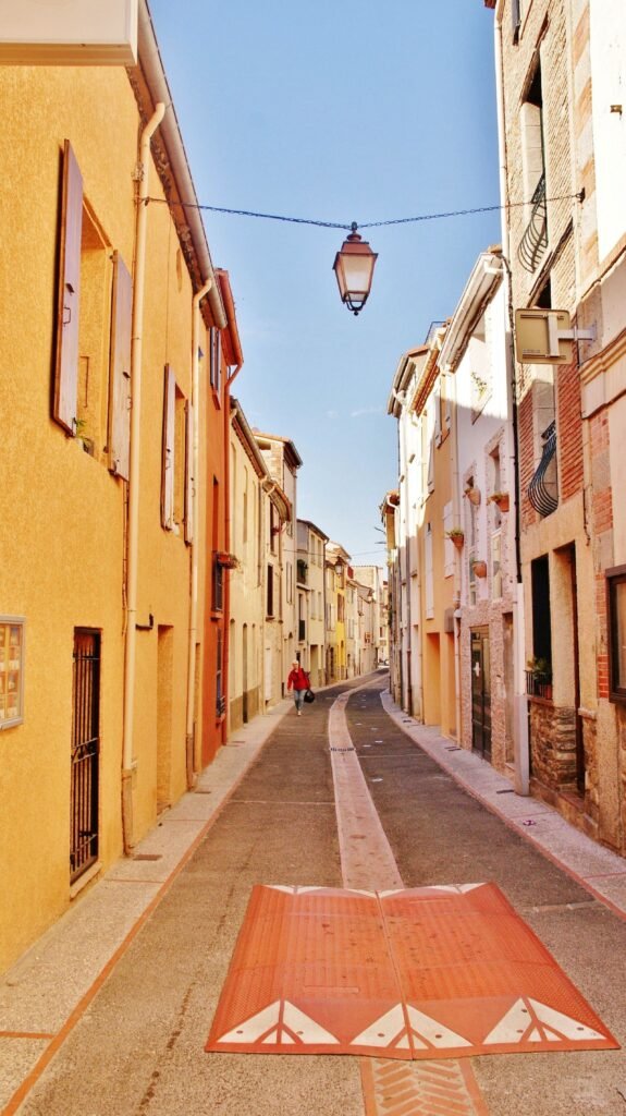 Rue de Maureillas-las-Illas dans les Pyrénées-Orientales